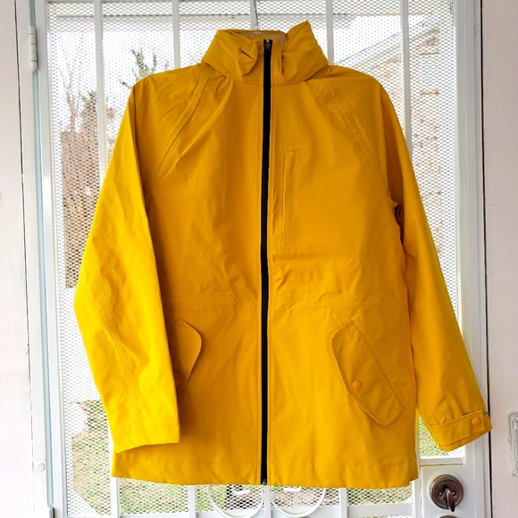 TH Rain Jacket - Picture 1 of 8